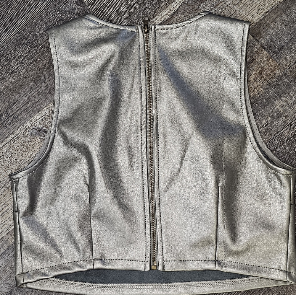 Kirious Women's Metallic FauxLeather Crop Top Full-Zip Size M - Picture 5 of 6